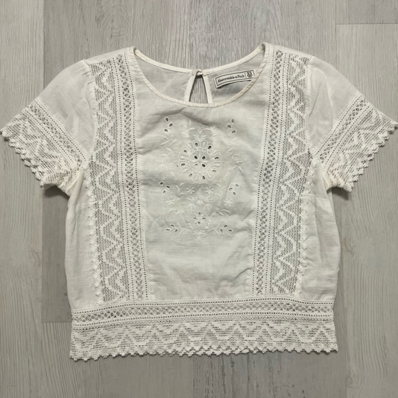 ABERCROMBIE & FITCH TOP - Picture 4 of 6